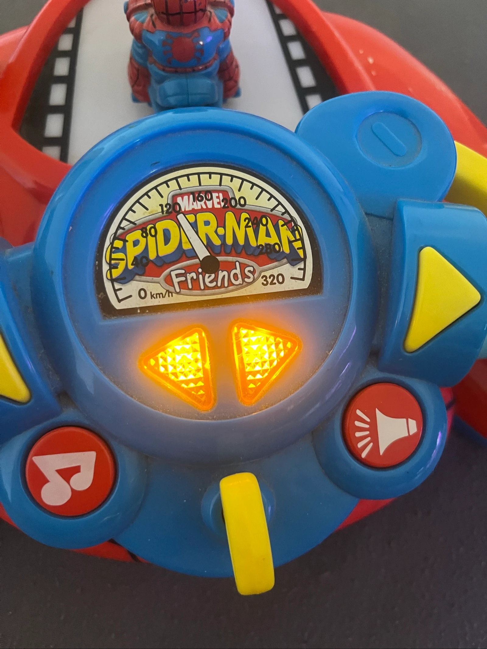 Interactieve muzikale Spider-Man Marvel motor + lichten Zeer goede staat – photo 7